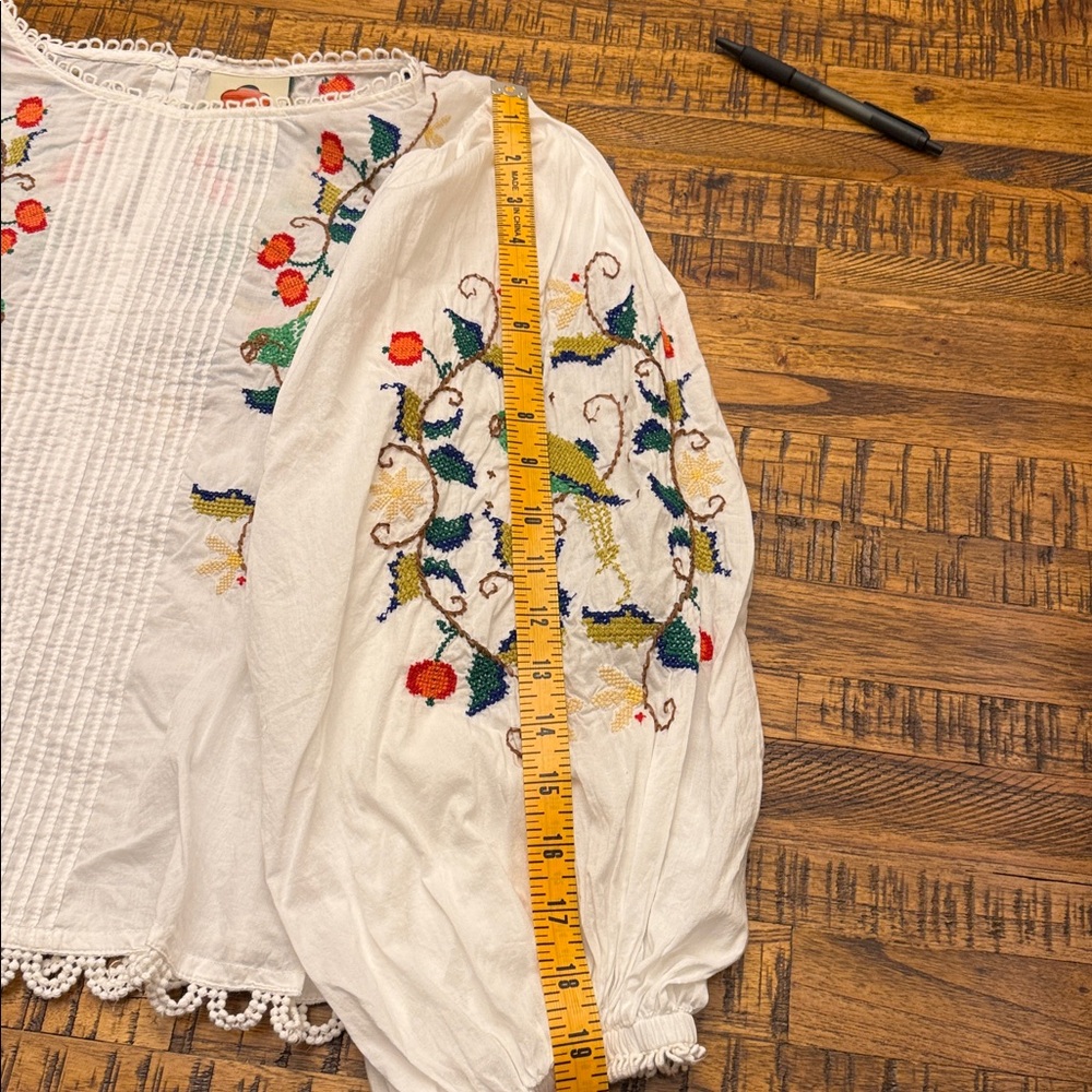 FARM Rio Pitanga Embroidered Cotton Puff Sleeve Blouse Woman's Small - Picture 12 of 16